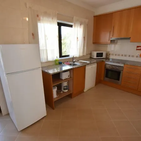 Ferreiras, Excellent Duplex In With Pool * Ferreiras