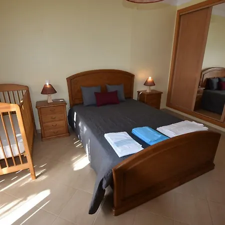 Ferreiras, Excellent Duplex In With Pool