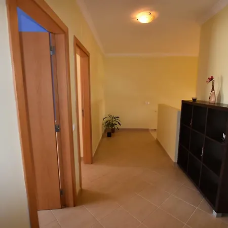 Apartment Ferreiras, Excellent Duplex In With Pool *
