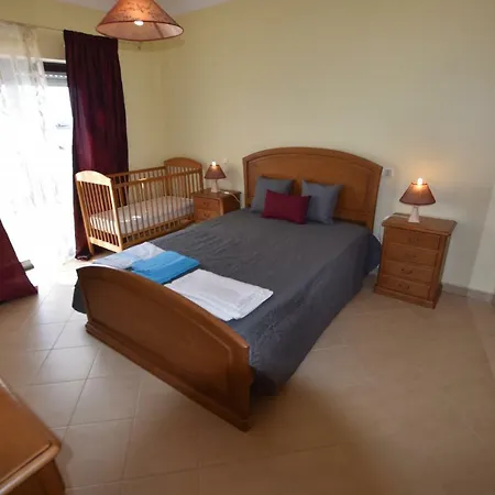 Ferreiras, Excellent Duplex In With Pool * Ferreiras