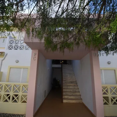 Ferreiras, Excellent Duplex In With Pool Ferreiras