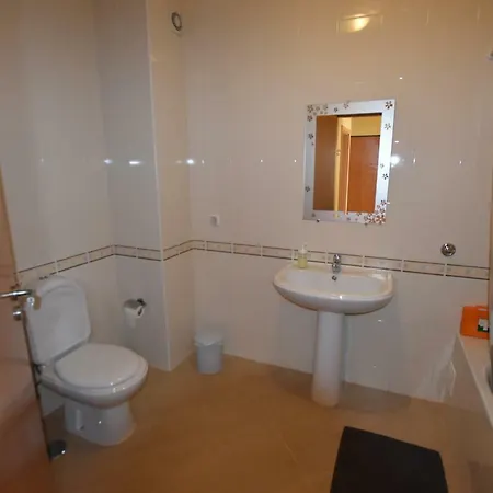 Ferreiras, Excellent Duplex In With Pool *