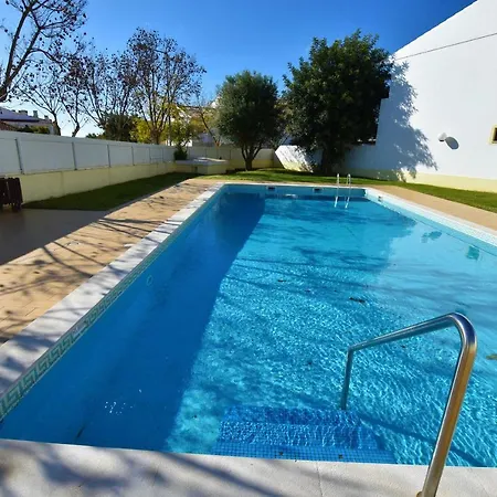 Ferreiras, Excellent Duplex In With Pool Apartment Ferreiras