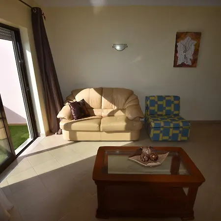 Ferreiras, Excellent Duplex In With Pool *